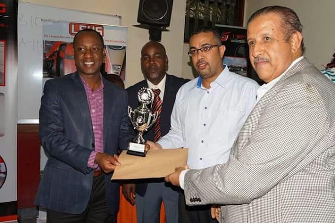 Winners Receiving Awards Trophy From H.E William Ruto